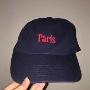 BRANDY MELVILLE PARIS CAP